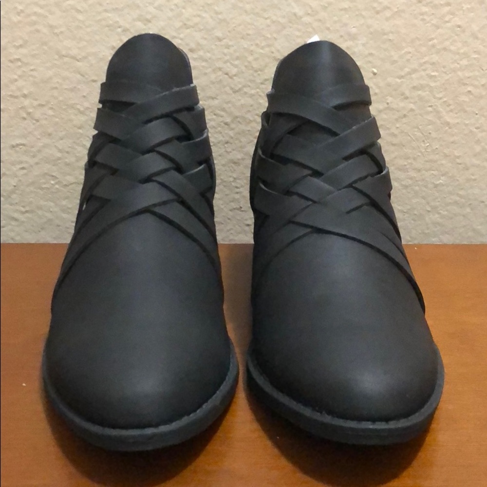 Bootie - Picture 5 of 7